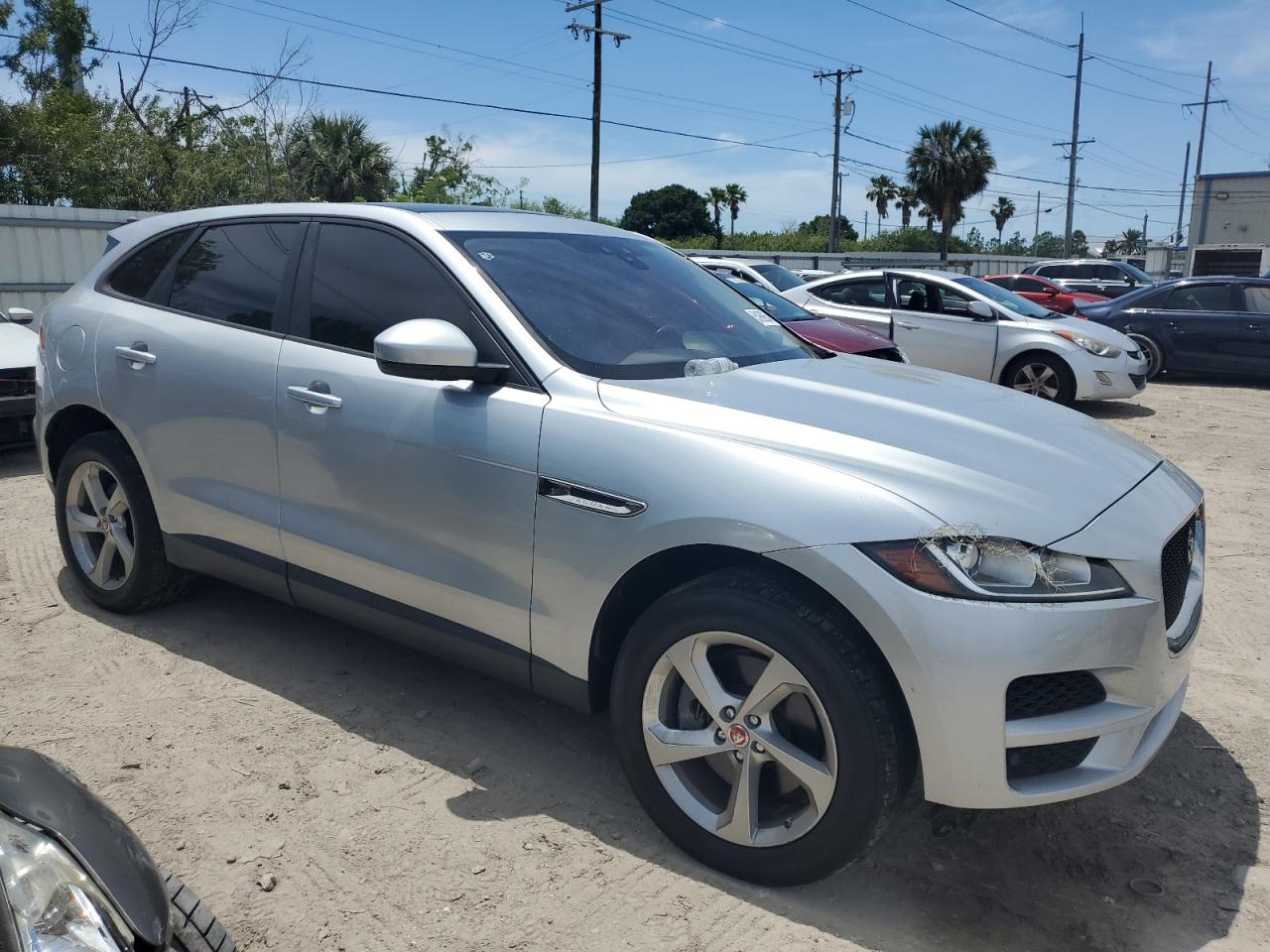 SADCJ2GX2JA236254 2018 Jaguar F-Pace Premium