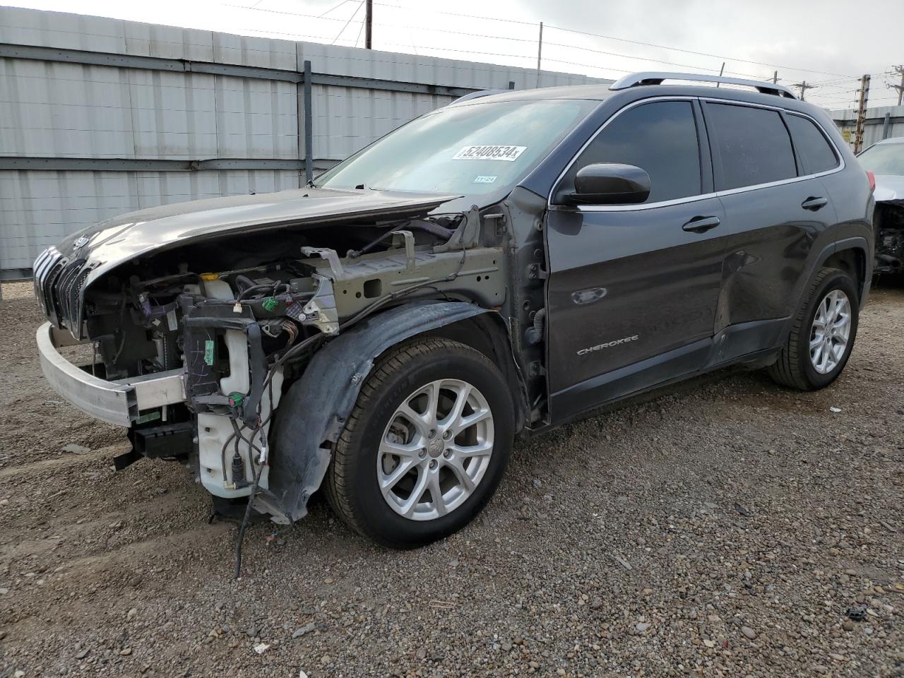 2017 Jeep Cherokee Latitude vin: 1C4PJLCBXHW574446