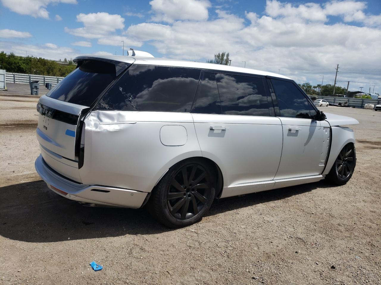 SALKPBE70NA002492 2022 Land Rover New Range Rover P530 Se