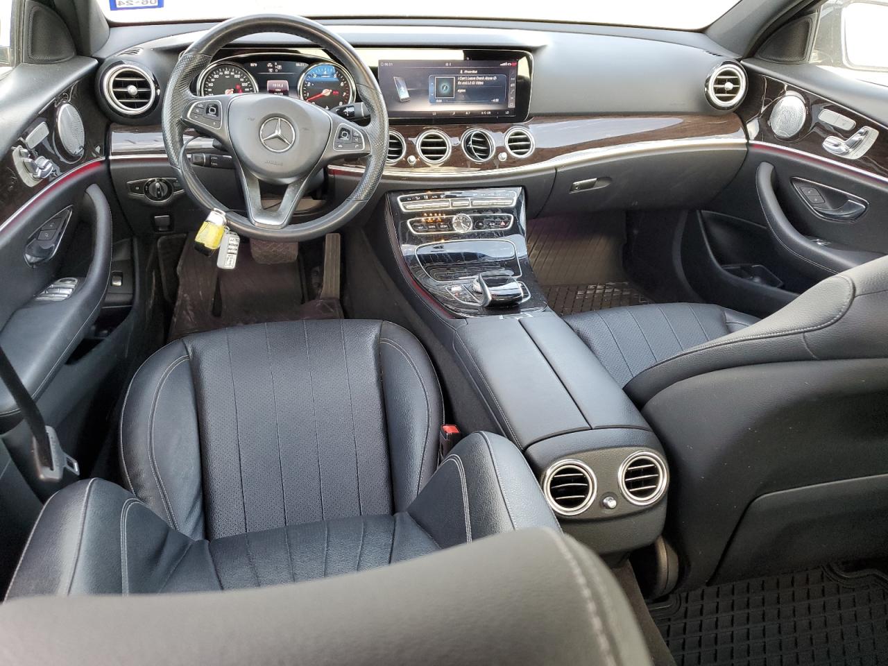 WDDZF6GB1JA401526 2018 Mercedes-Benz E 400 4Matic