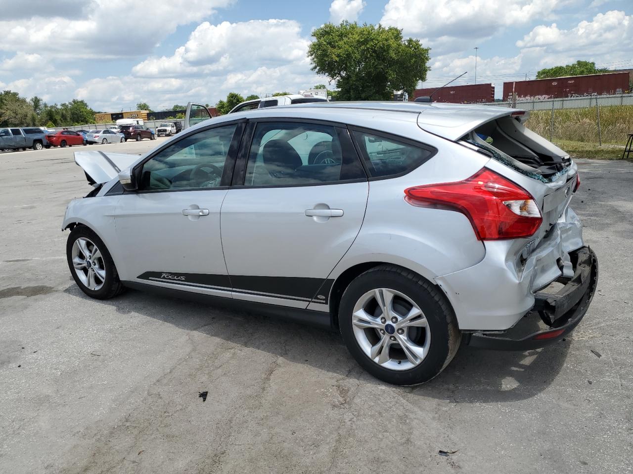 1FADP3K29EL317896 2014 Ford Focus Se