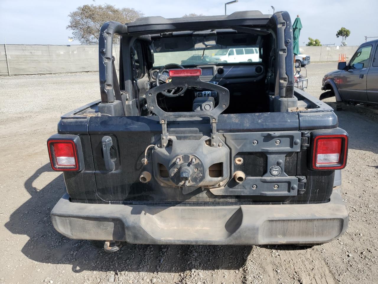 1C4GJXAN4NW225430 2022 Jeep Wrangler Sport