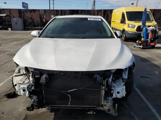 2018 Toyota Camry L VIN: 4T1B11HK1JU567129 Lot: 52158624