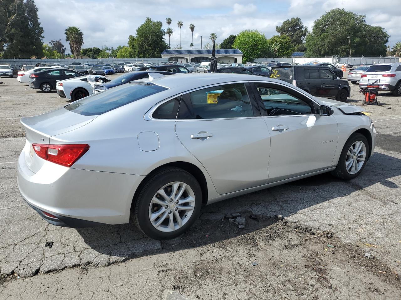 1G1ZD5ST6JF129304 2018 Chevrolet Malibu Lt