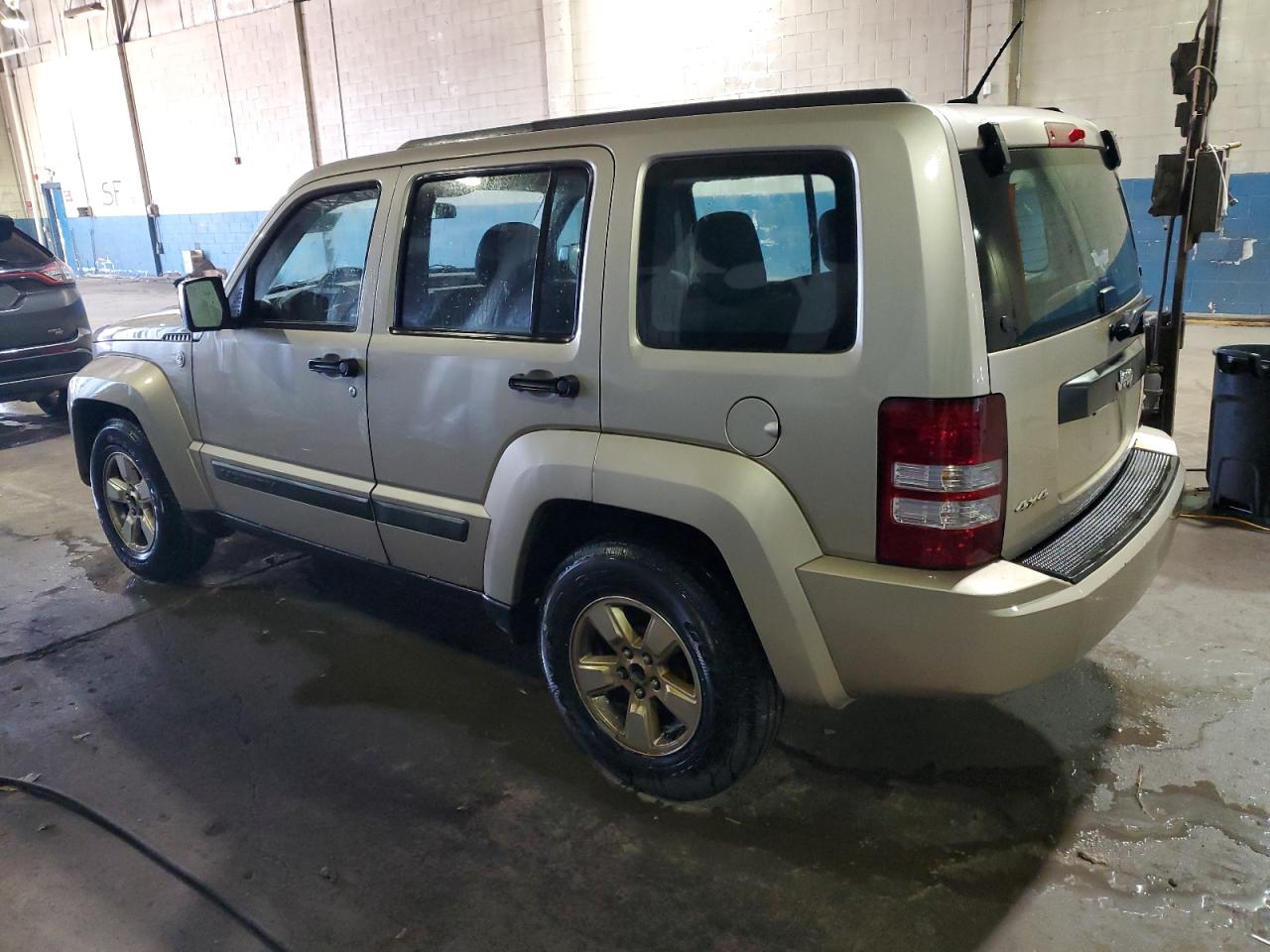 1J4PN2GKXAW180681 2010 Jeep Liberty Sport