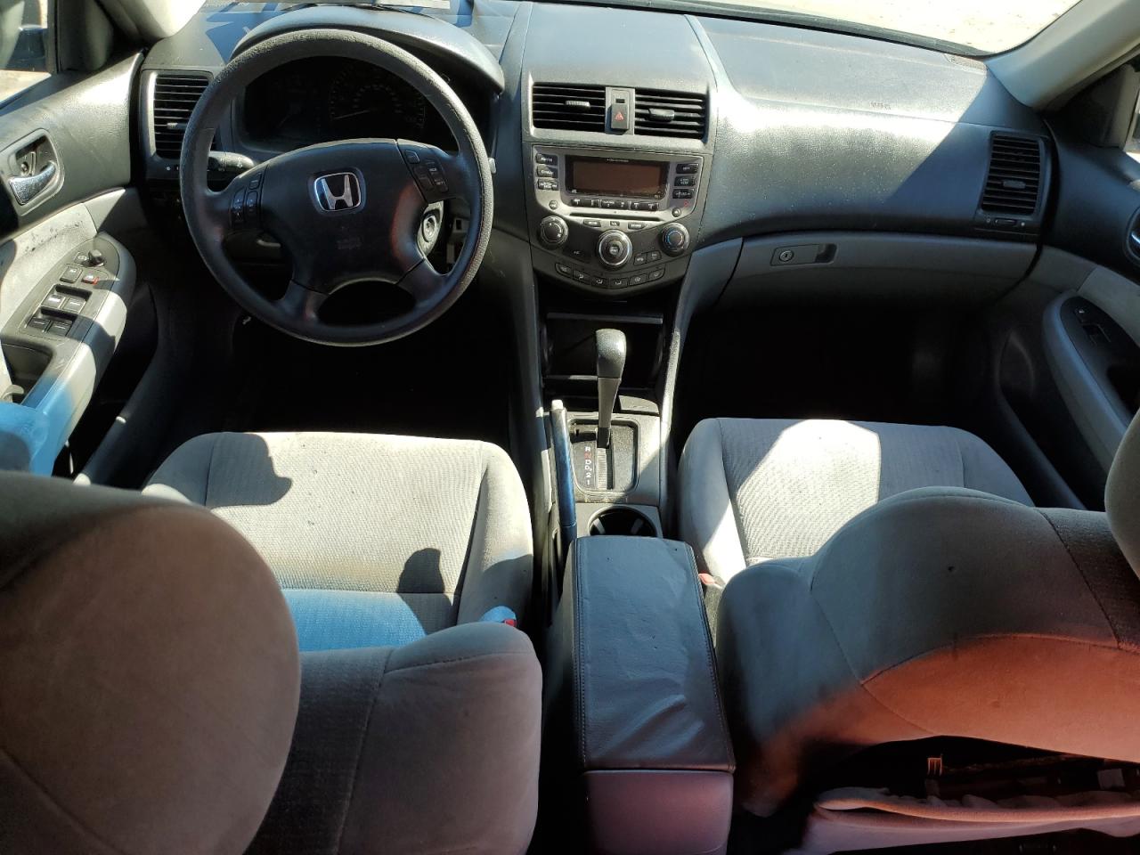 1HGCM56495A178601 2005 Honda Accord Lx