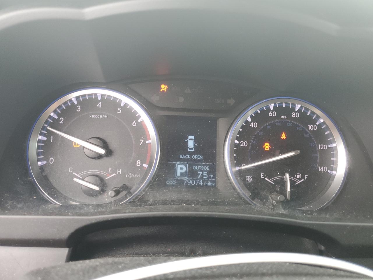 5TDZARFH2FS013909 2015 Toyota Highlander Le