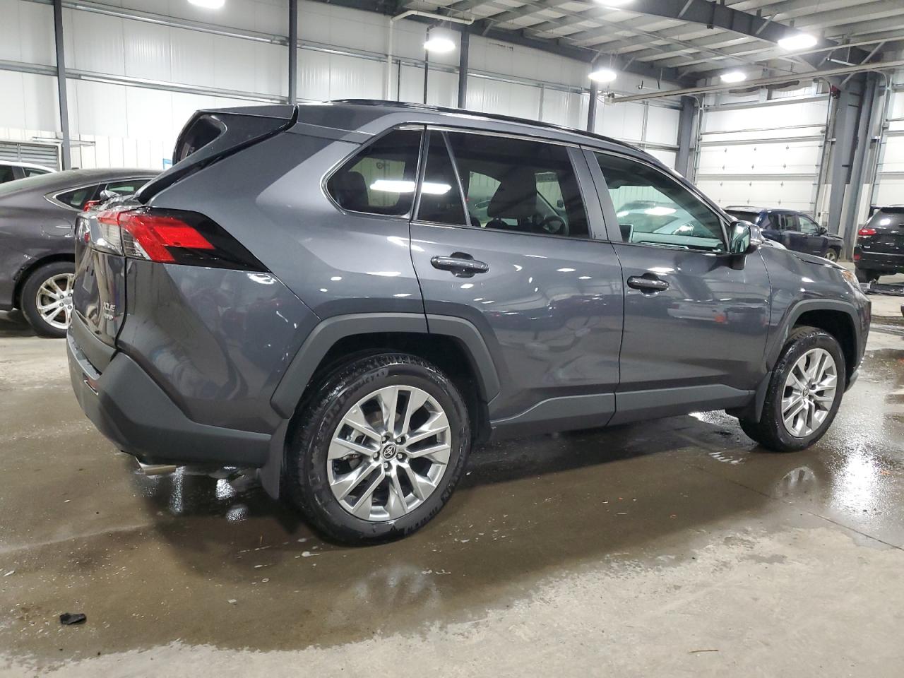 2023 Toyota Rav4 Xle Premium vin: 2T3A1RFV6PW382467