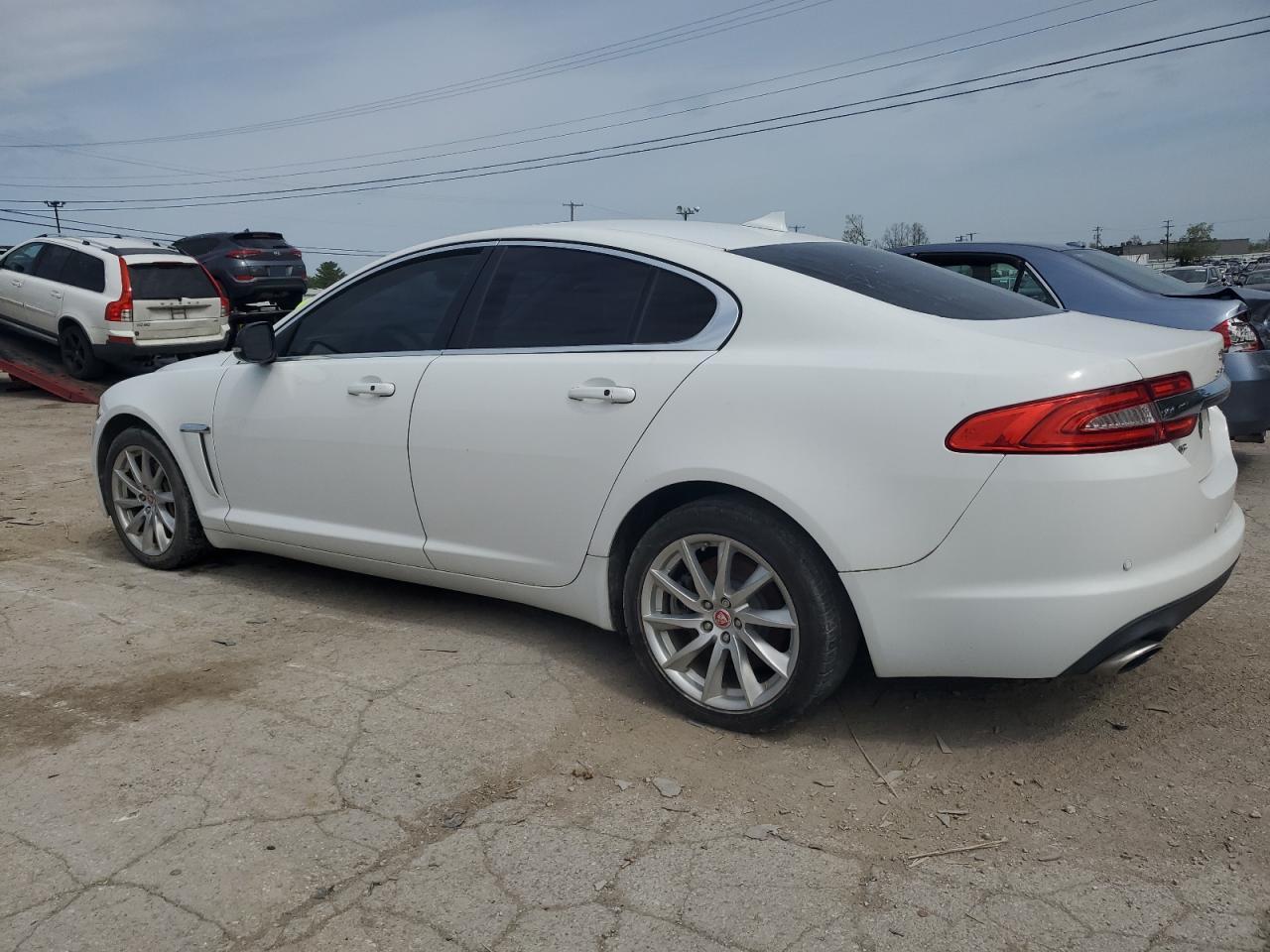 2015 Jaguar Xf 2.0T Premium vin: SAJWA0FS0FPU66643