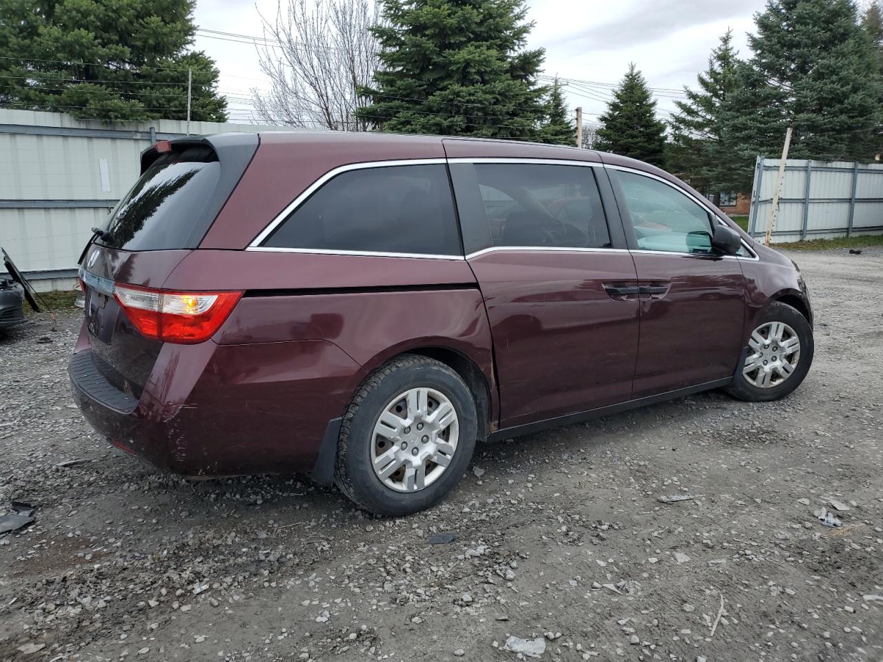 5FNRL5H28BB057942 2011 Honda Odyssey Lx