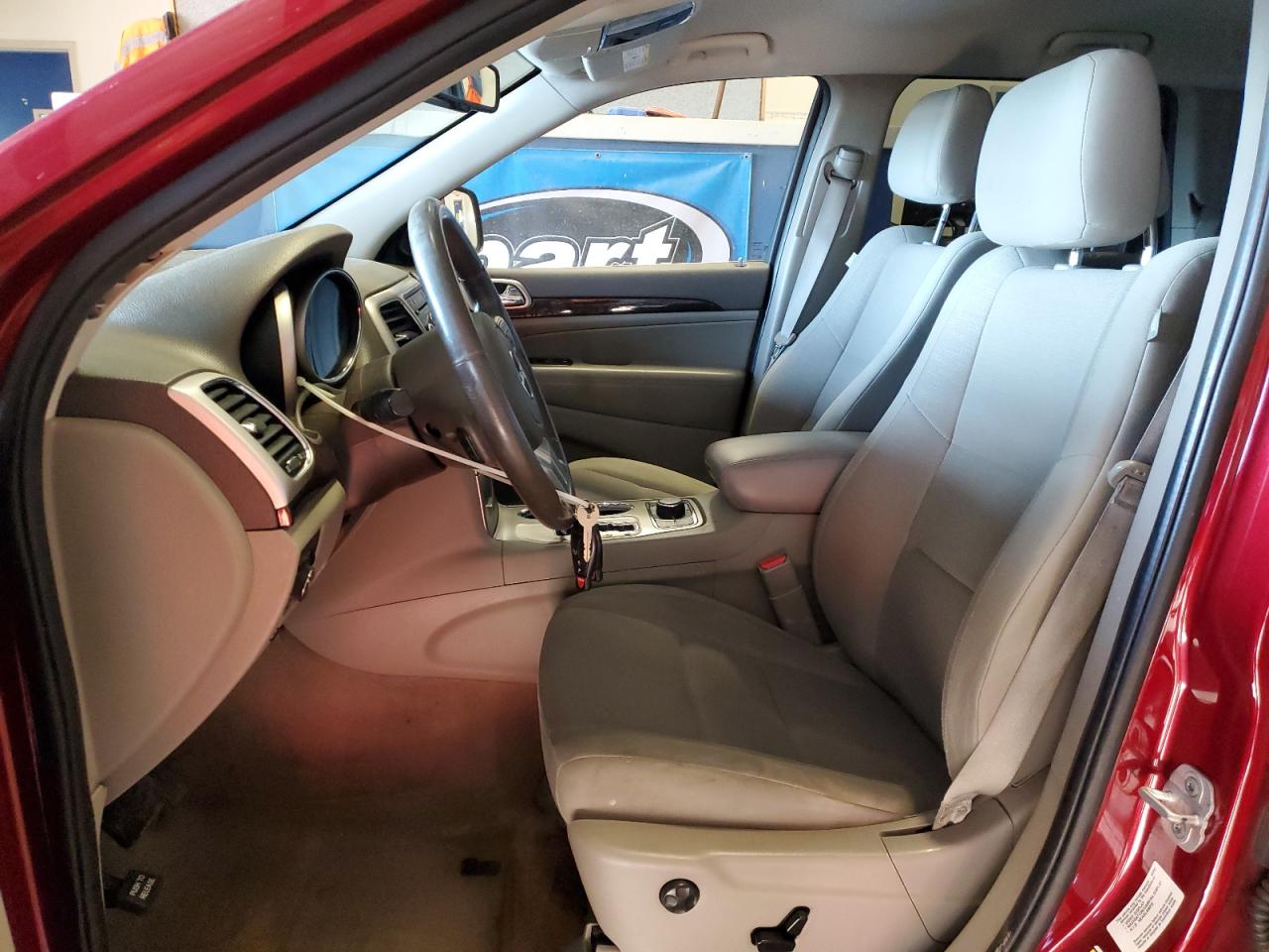 1C4RJFAG2CC189000 2012 Jeep Grand Cherokee Laredo