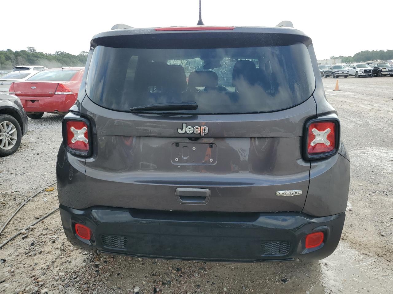 ZACNJABB7KPK70585 2019 Jeep Renegade Latitude