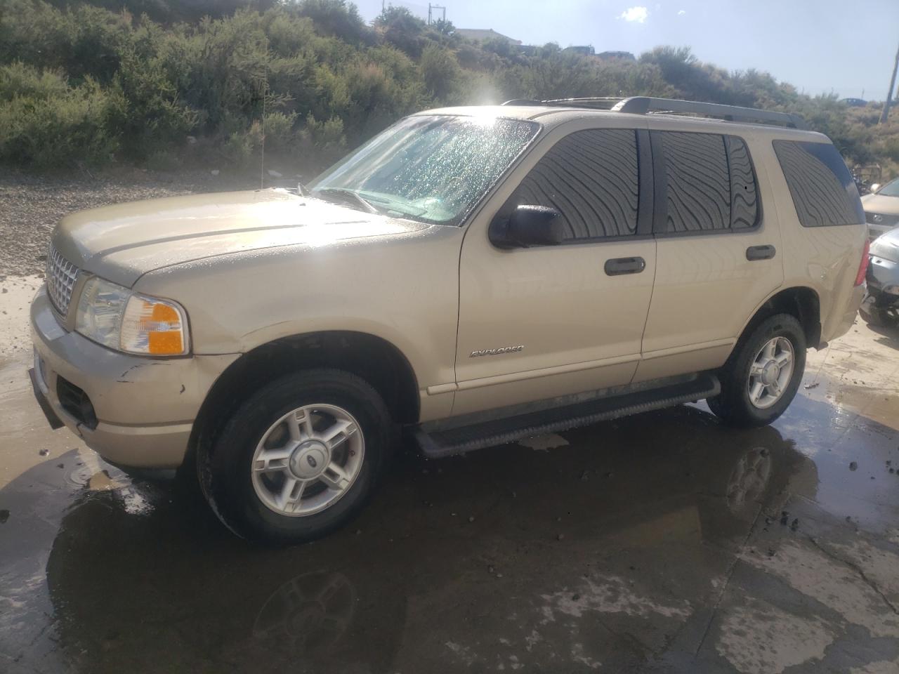 1FMZU73K65UB85121 2005 Ford Explorer Xlt