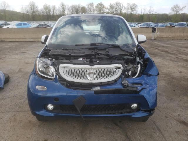 VIN WMEFJ9BAXHK237694 2017 Smart Fortwo no.5