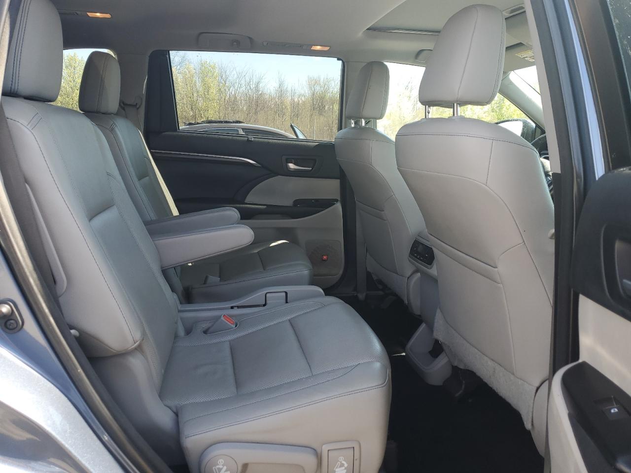 5TDDKRFH1ES007928 2014 Toyota Highlander Limited