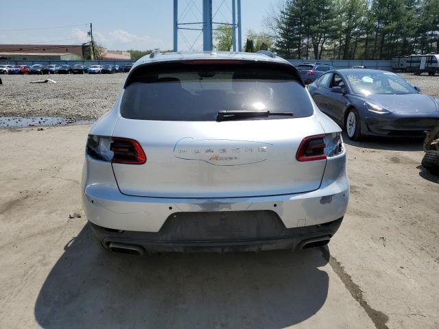 VIN WP1AA2A58JLB07710 2018 Porsche Macan no.6