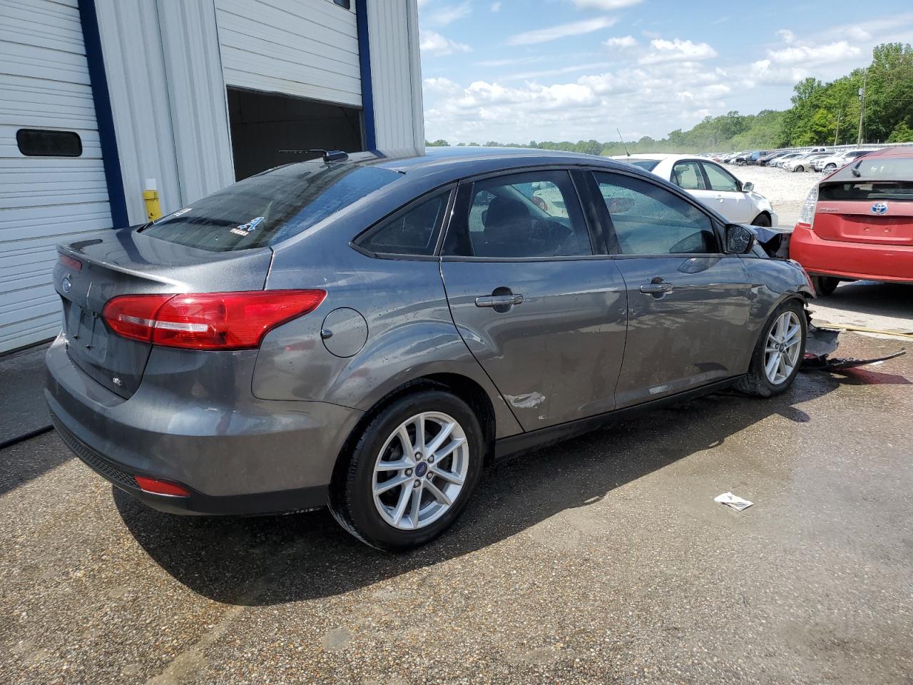 1FADP3F21HL337039 2017 Ford Focus Se