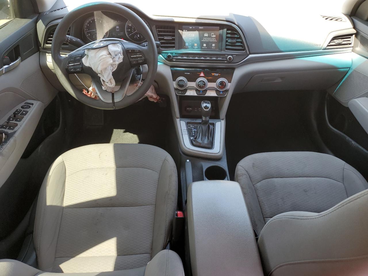 5NPD84LF2KH409981 2019 Hyundai Elantra Sel