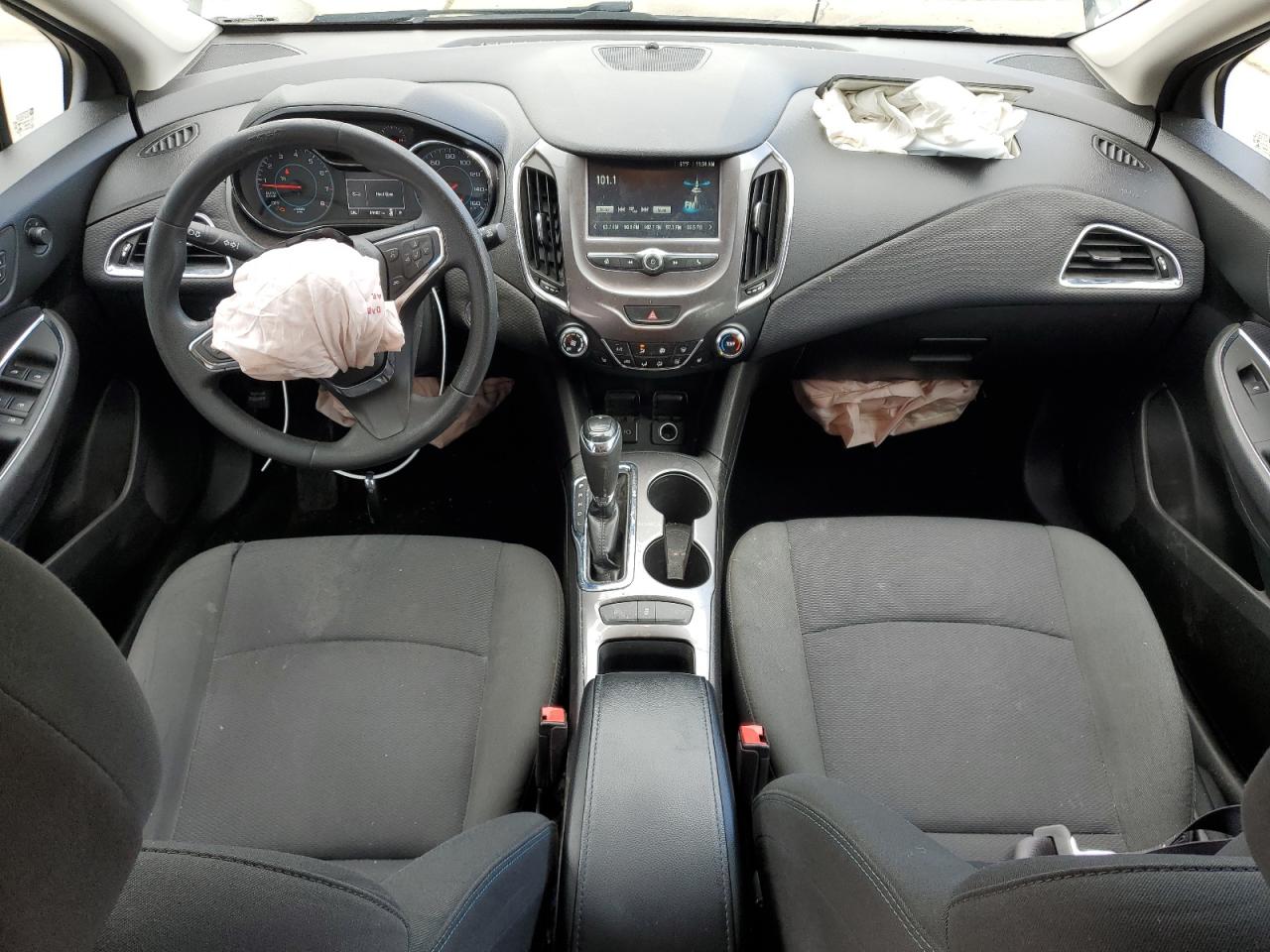 3G1BE6SM3HS609948 CHEVROLET CRUZE 2017