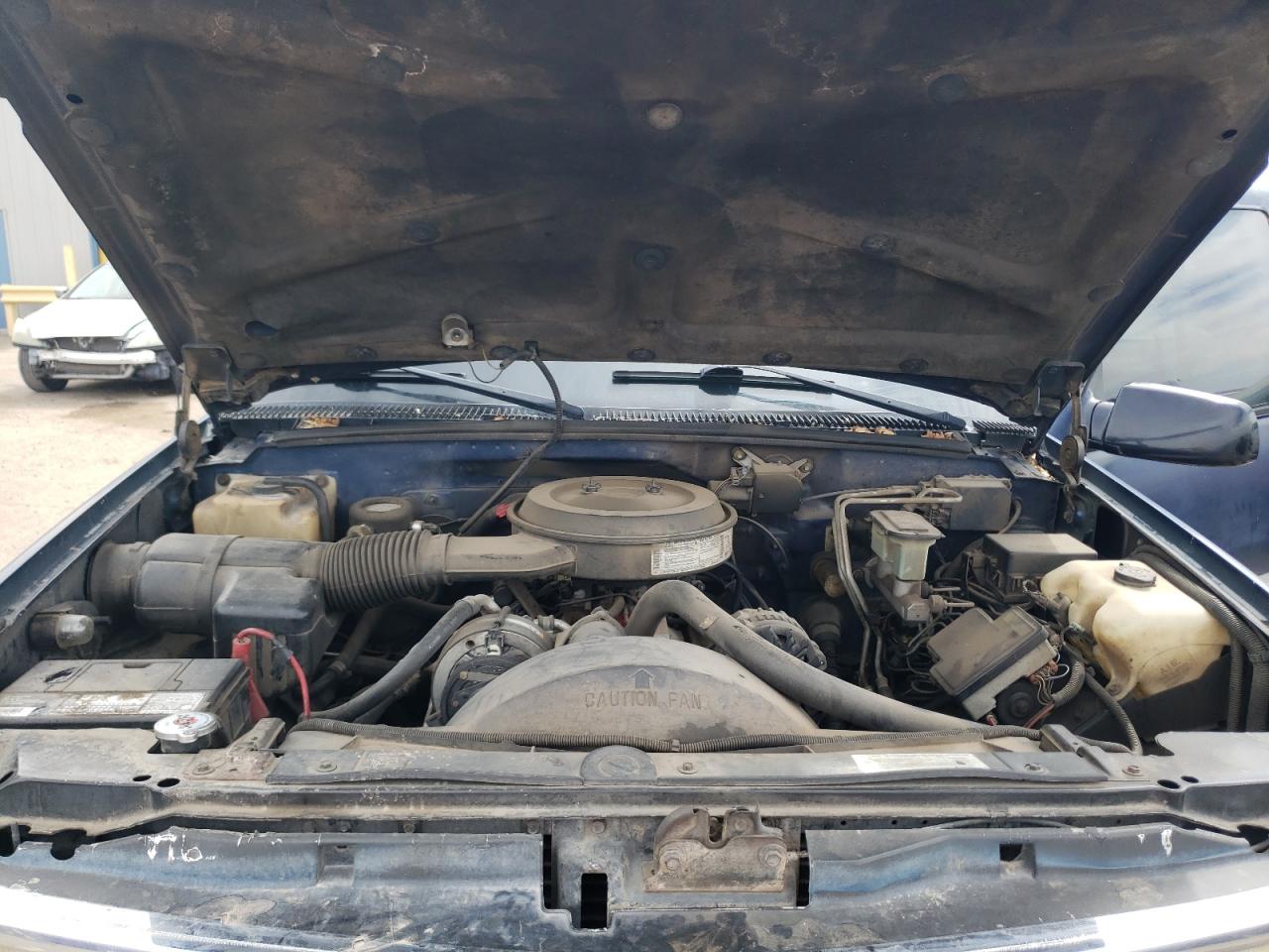 1gngk26k0sj344719 1GNGK26K0SJ344719 1995 Chevrolet Suburban K2500