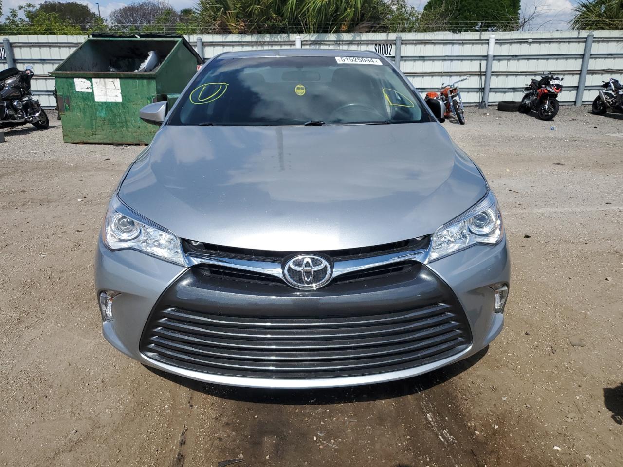 2018 Toyota Camry L vin: 4T1B11HK4JU623242