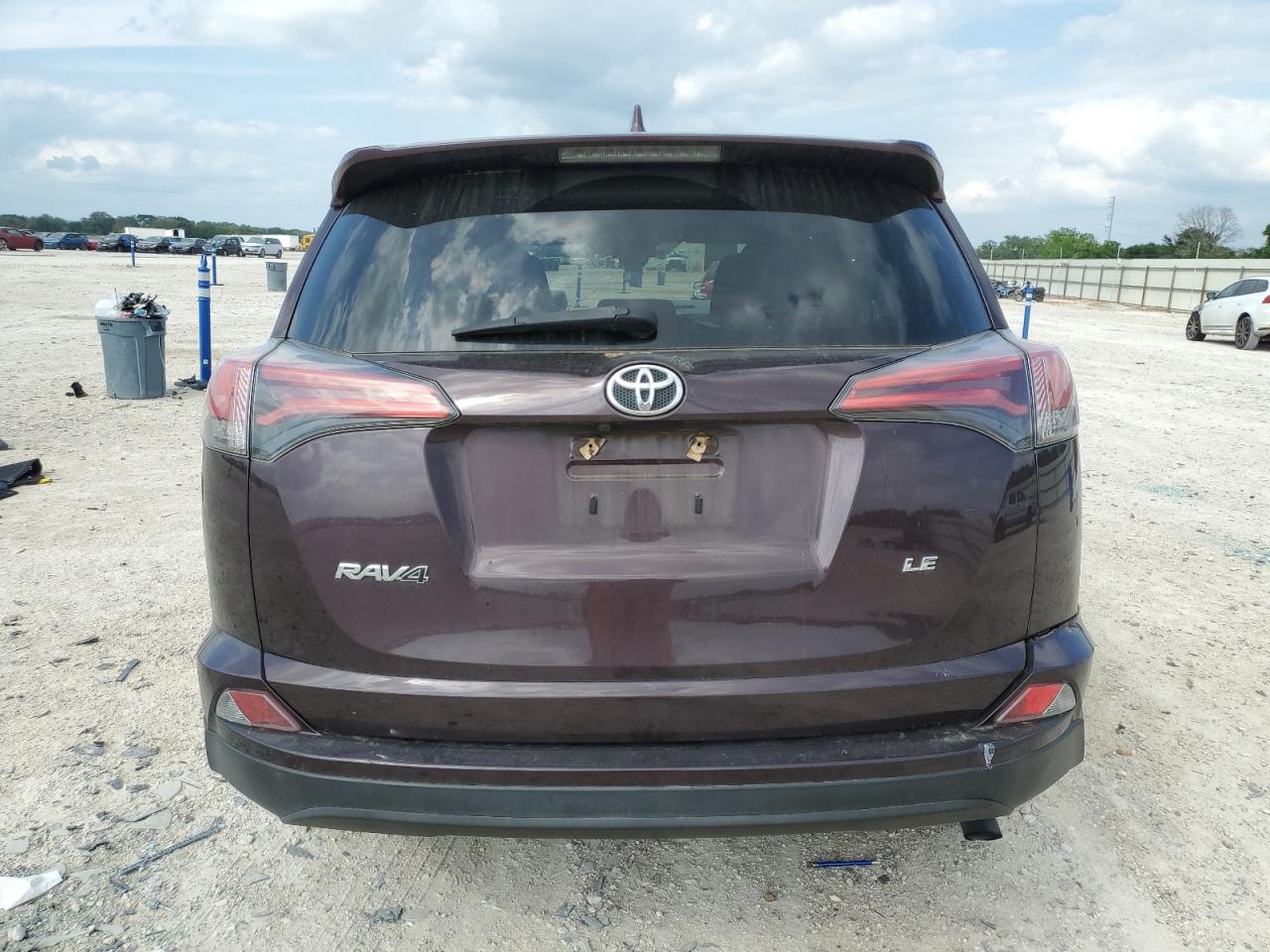 2T3ZFREV2JW463088 TOYOTA RAV4 2018