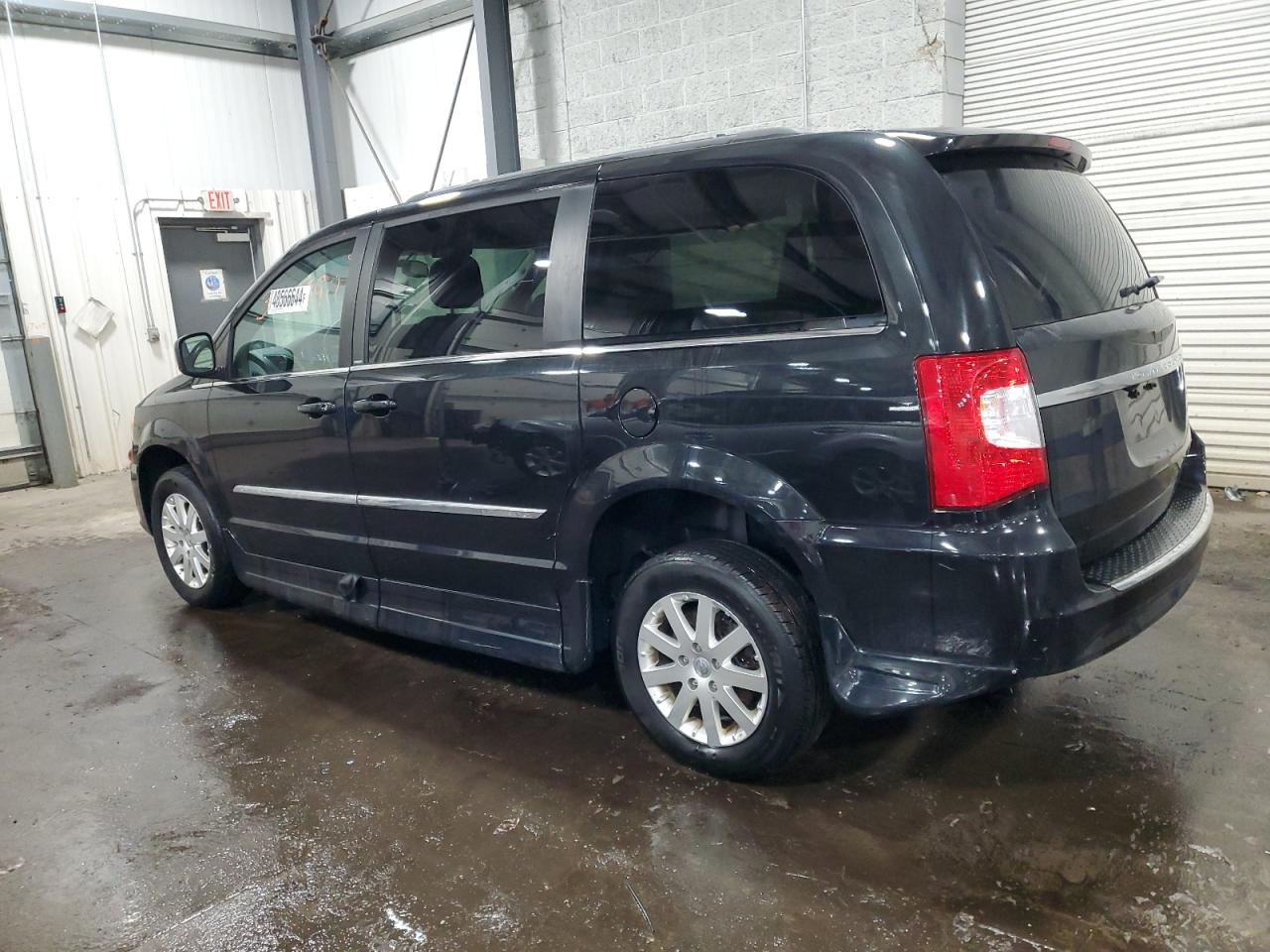 2013 Chrysler Town & Country Touring vin: 2C4RC1BG9DR748062