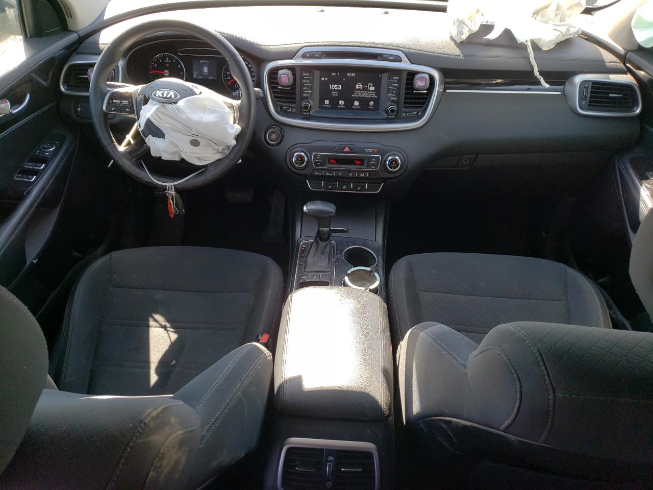 5XYPGDA53KG557297 2019 Kia Sorento Lx