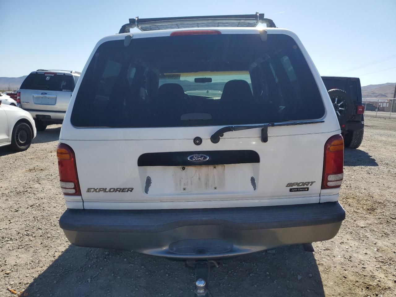 1FMYU24X1XUA66713 1999 Ford Explorer