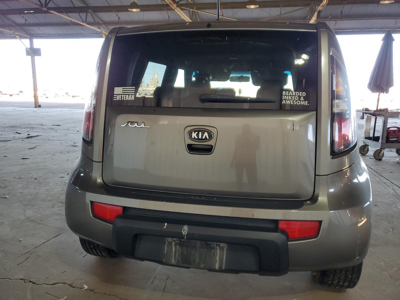 KNDJT2A2XA7192186 2010 Kia Soul +