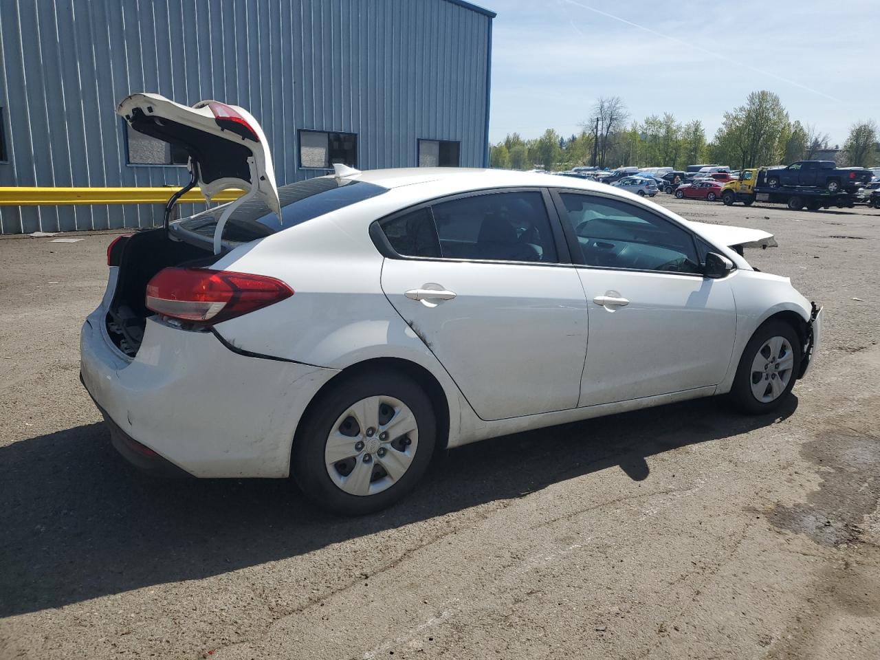 3KPFL4A77HE124113 2017 Kia Forte Lx