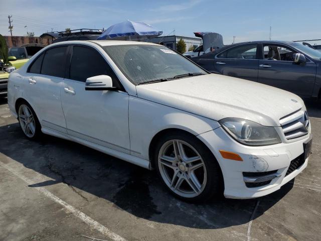 VIN WDDGF4HB1DR293490 2013 Mercedes-Benz C-Class, 250 no.4