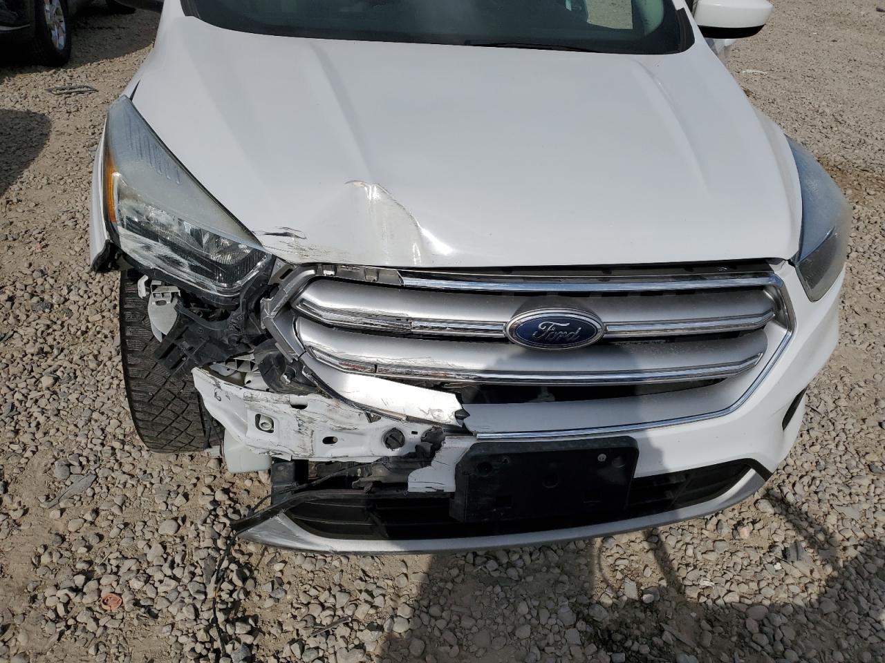 1FMCU9GD8HUA41118 2017 Ford Escape Se