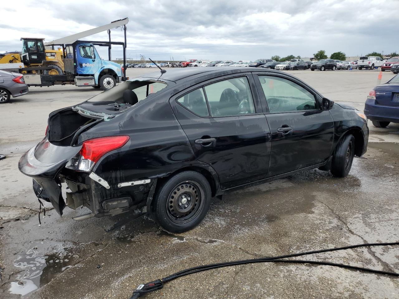 2017 Nissan Versa S vin: 3N1CN7APXHL903485