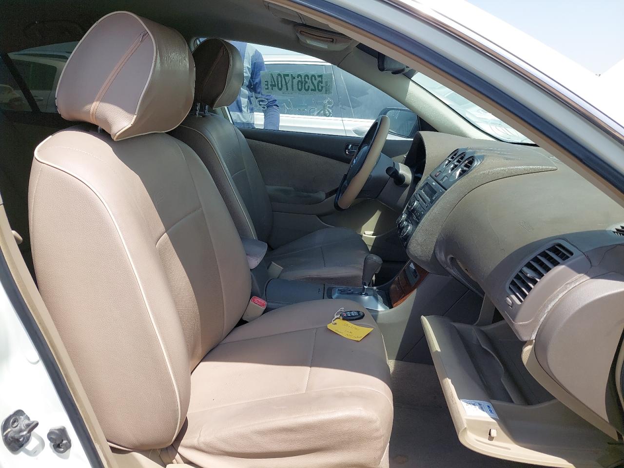 1N4AL21D48C235039 Auction: COPART UAE Lot: 52361704 Location: DUBAI INDUSTRIAL CITY - DUBAI 1N4AL21D48C235039 NISSAN ALTIMA 2008 WHITE Photo 5