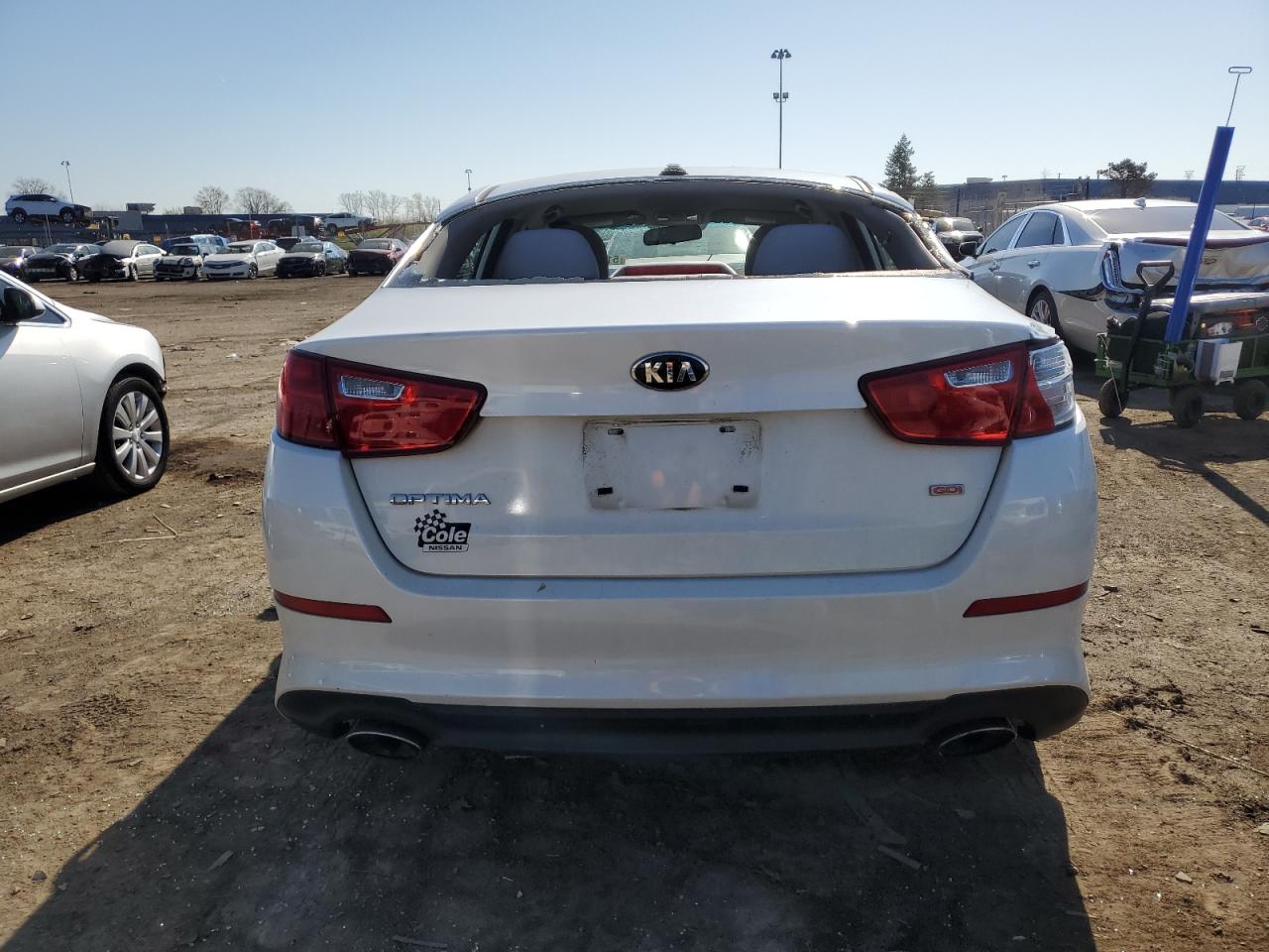 KNAGM4A75F5583437 2015 Kia Optima Lx