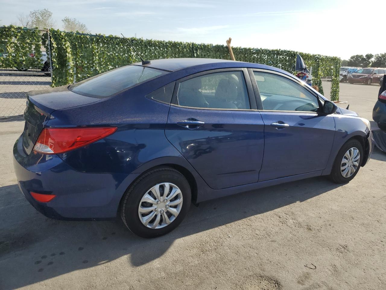 KMHCT4AE2FU921879 2015 Hyundai Accent Gls