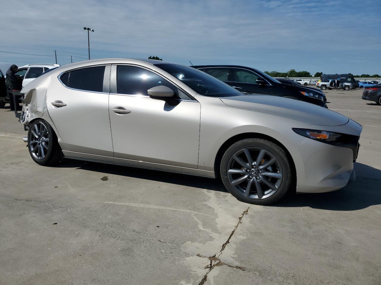 JM1BPALM2P1613038 2023 Mazda 3 Preferred