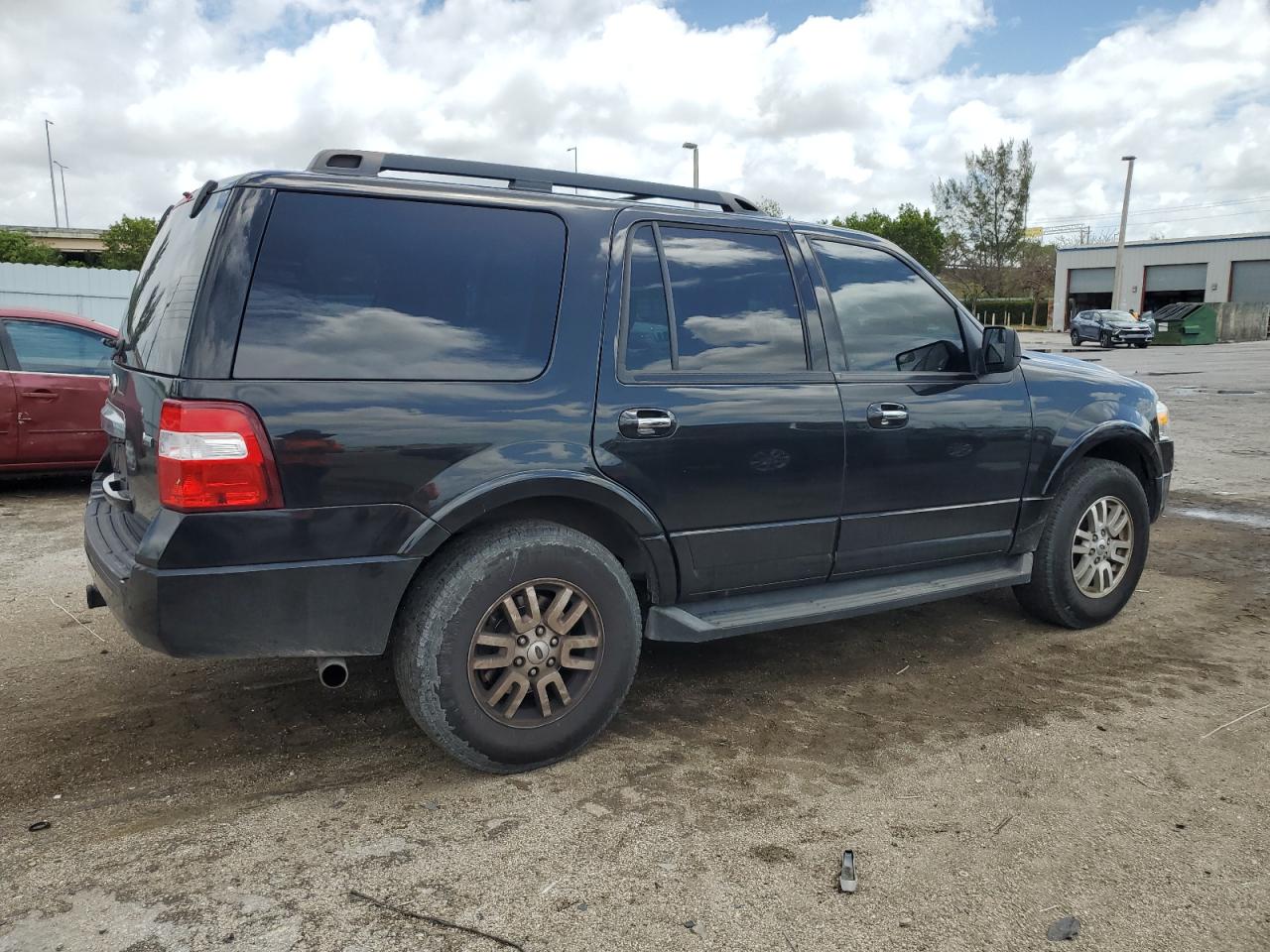 2012 Ford Expedition Xlt vin: 1FMJU1J57CEF34334