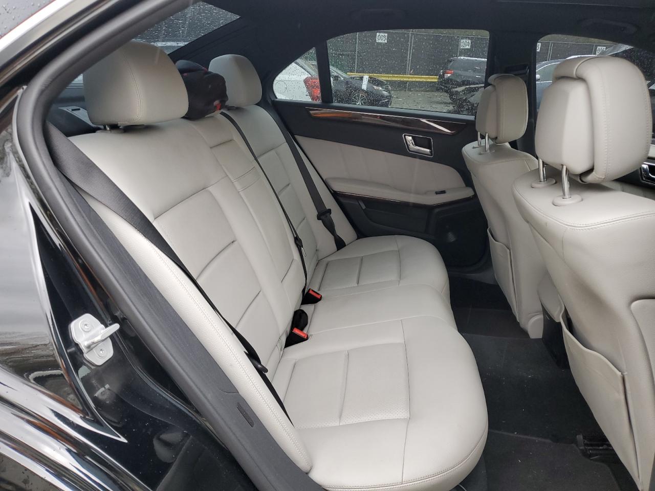 WDDHF8HB9AA057367 2010 Mercedes-Benz E 350 4Matic