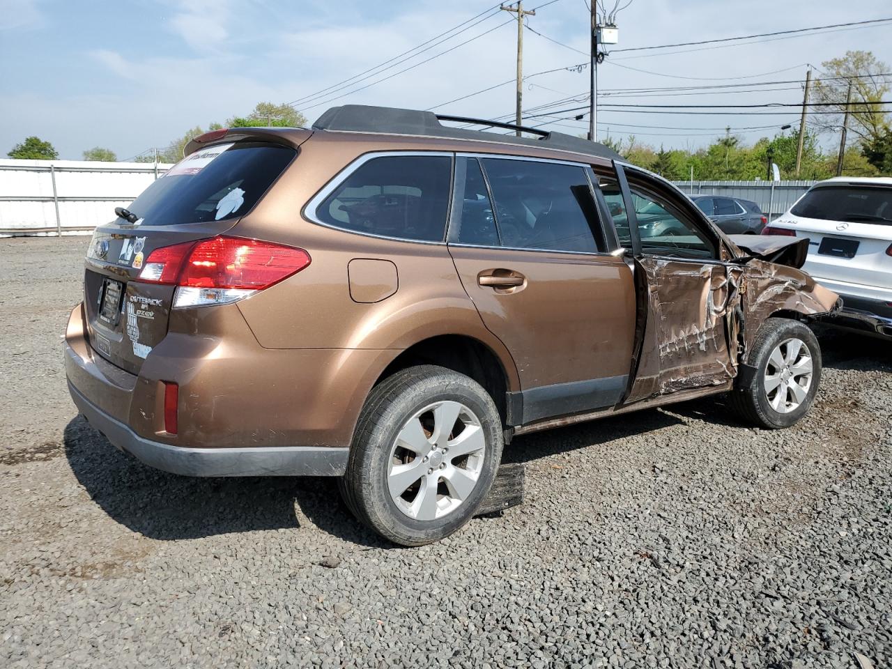 4S4BRBBC8B1371790 2011 Subaru Outback 2.5I Premium