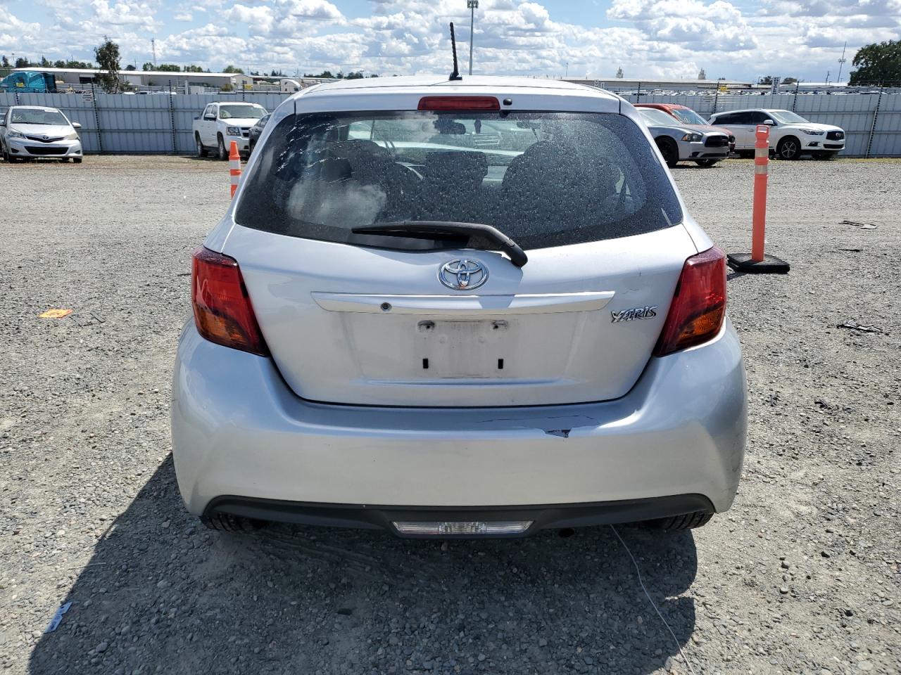 VNKKTUD36HA073303 2017 Toyota Yaris L