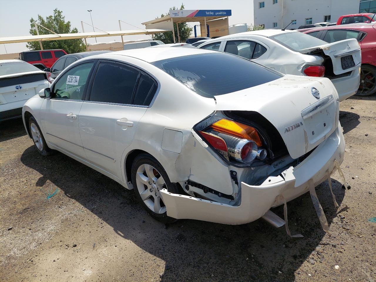 1N4AL21D48C235039 Auction: COPART UAE Lot: 52361704 Location: DUBAI INDUSTRIAL CITY - DUBAI 1N4AL21D48C235039 NISSAN ALTIMA 2008 WHITE Photo 3