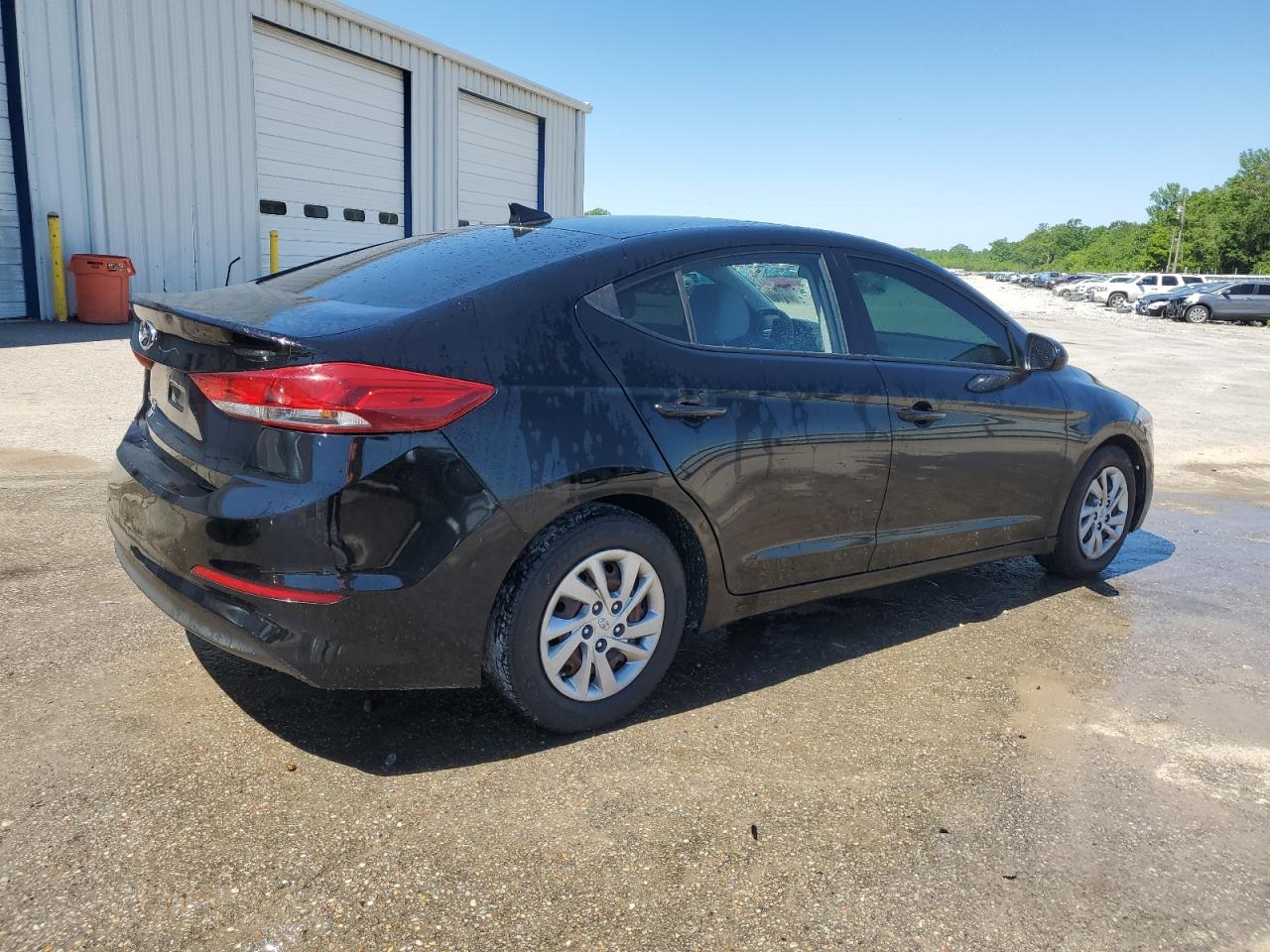 5NPD74LF3HH184188 2017 Hyundai Elantra Se