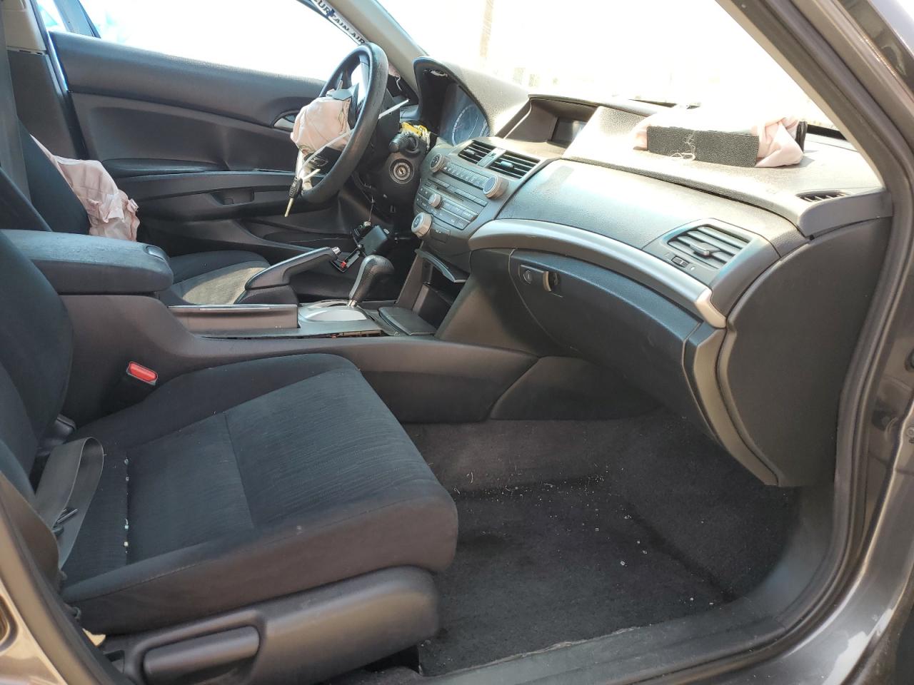 1HGCP2F3XBA130811 2011 Honda Accord Lx