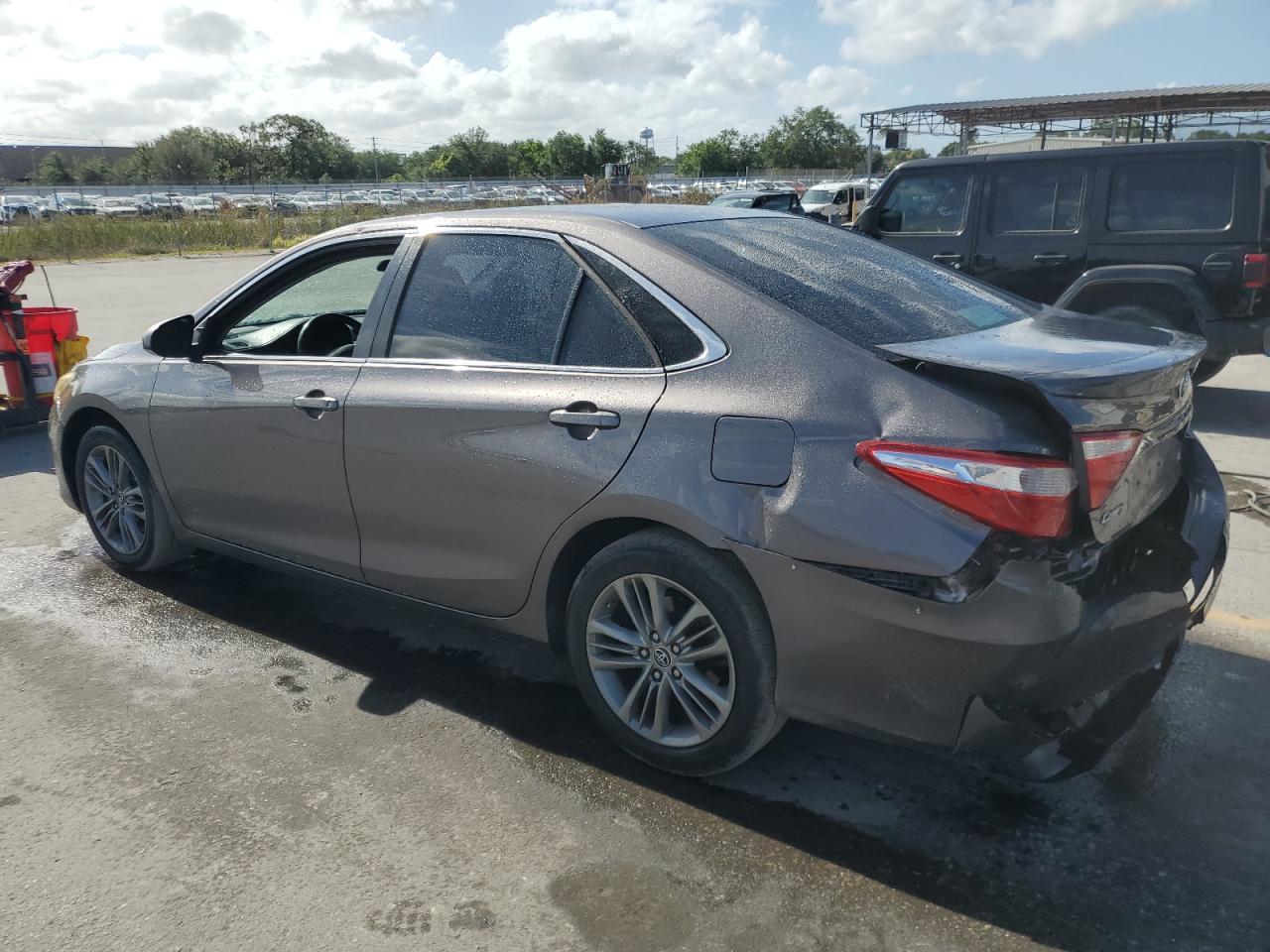 4T1BF1FK1FU064275 2015 Toyota Camry Le