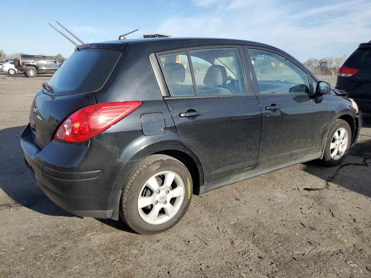 3N1BC13EX7L393079 2007 Nissan Versa S