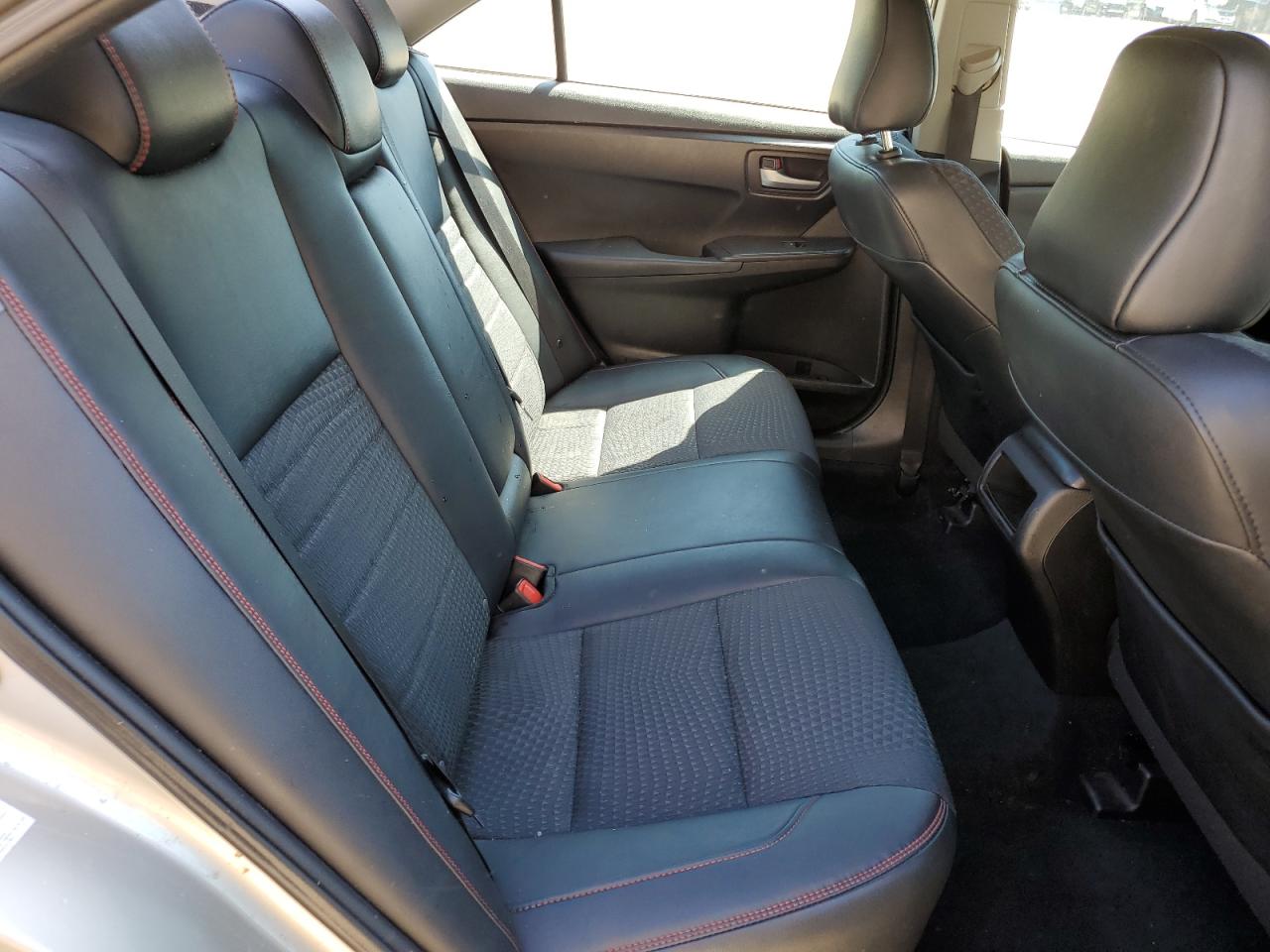 4T1BF1FK3FU106493 2015 Toyota Camry Le