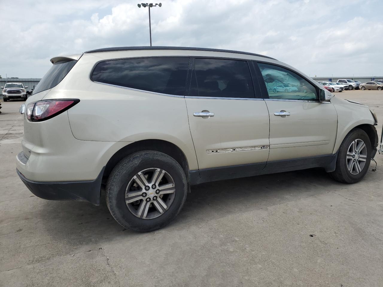 1GNKRGKD4HJ184380 2017 Chevrolet Traverse Lt