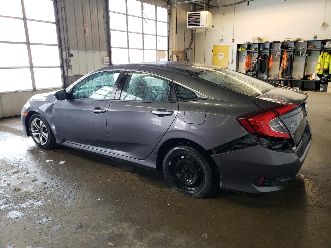 2018 Honda Civic Lx vin: 2HGFC2F53JH575708